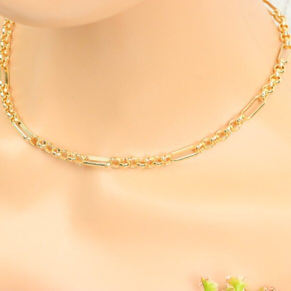 "Minimalist & Elegant Necklace Chain – Perfect for Women & Girls | UNVRC1510 - Picture 9 of 10